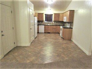 1698 E Ridgefield Rd in Spanish Fork, UT - Building Photo - Building Photo