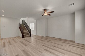 8929 Pebble Sand St in Las Vegas, NV - Building Photo - Building Photo