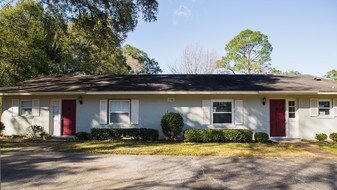 1536 Coombs Dr in Tallahassee, FL - Building Photo