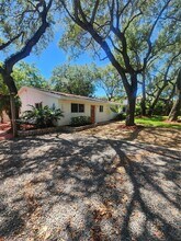 16575 Old Cutler Rd-Unit -16575 in Palmetto Bay, FL - Building Photo - Building Photo