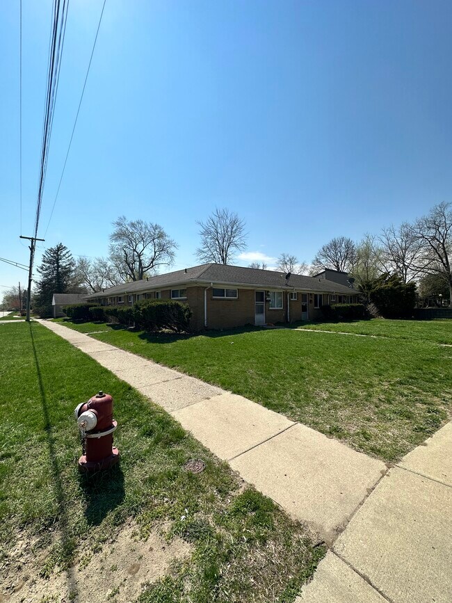 34503 Glenwood Rd Rentals in Wayne, MI