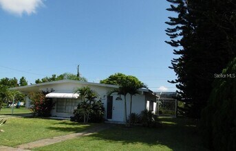 21530 Meehan Ave in Port Charlotte, FL - Building Photo - Building Photo