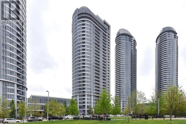 1721-1181 VILLAGE GREEN Sq in Toronto, ON - Building Photo - Building Photo