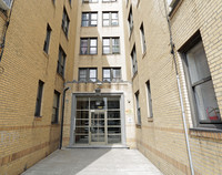 655 E 223rd St in Bronx, NY - Foto de edificio - Building Photo