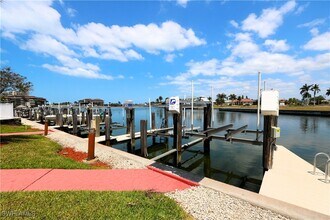 270 N Collier Blvd in Marco Island, FL - Building Photo - Building Photo