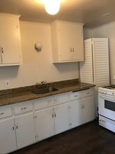 8 Dell St, Unit 8 in Mill Valley, CA - Foto de edificio - Building Photo