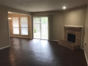 13603 Ravensway Dr in Cypress, TX - Building Photo - Building Photo