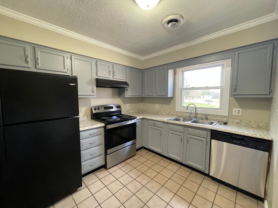 408 Bainbridge Ct in Lexington, KY - Foto de edificio