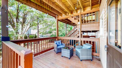24 Hews St in Cambridge, MA - Building Photo - Building Photo