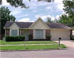 property at 13807 Towne W Blvd