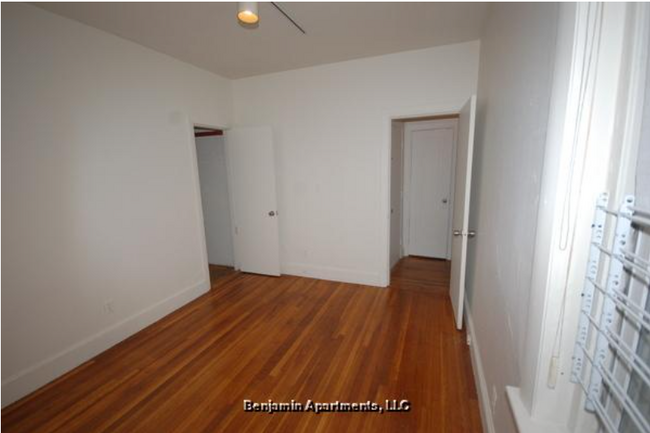 19 Lancaster Ter, Unit 1 in Brookline, MA - Building Photo - Building Photo