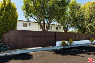 4363 Irvine Ave in Los Angeles, CA - Building Photo - Building Photo