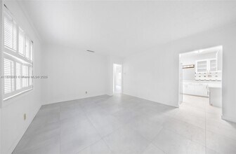 3600 SW 26th St in Miami, FL - Building Photo - Building Photo