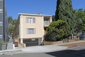 11801 Darlington Ave in Los Angeles, CA - Building Photo - Building Photo