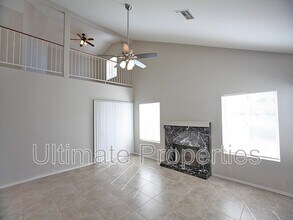 5911 W Shangri La Rd in Glendale, AZ - Building Photo - Building Photo