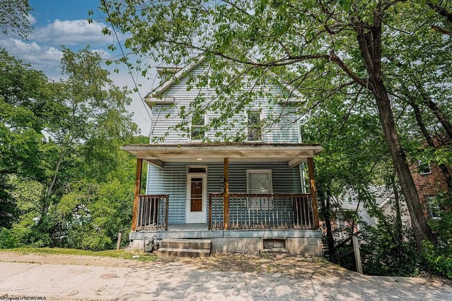 565 Brockway Ave, Unit A