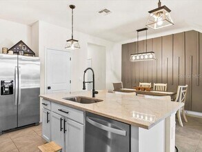 17741 Crescent Moon Lp in Lakewood Ranch, FL - Building Photo - Building Photo