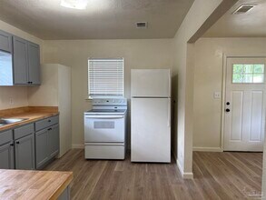 1416 N 6th Ave in Pensacola, FL - Building Photo - Building Photo