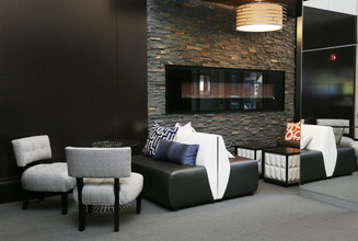 455 at Tinner Hill in Falls Church, VA - Building Photo - Lobby