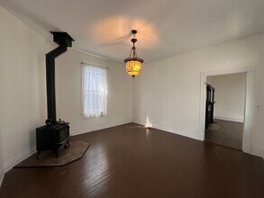 1127 Ash St in Louisville, KY - Building Photo - Building Photo