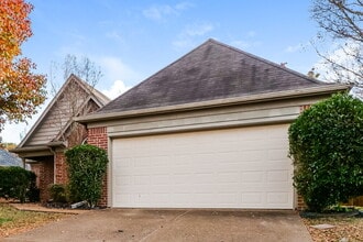 10255 Green Moss Dr S in Cordova, TN - Building Photo - Building Photo