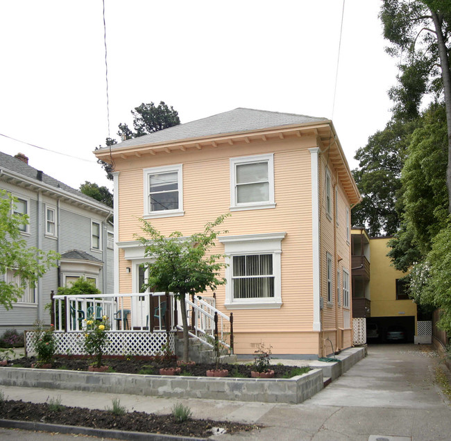 2210-2212 Ward St in Berkeley, CA - Building Photo - Building Photo