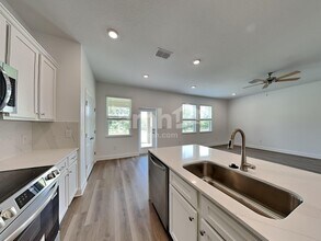 16632 Cheyanne Ct in Parrish, FL - Building Photo - Building Photo