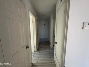 1795 Victor Lopez Dr in El Paso, TX - Foto de edificio - Building Photo