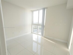 1871 NW S River Dr in Miami, FL - Building Photo - Building Photo