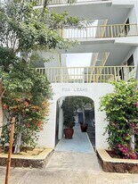 3071 Pualei Cir in Honolulu, HI - Building Photo