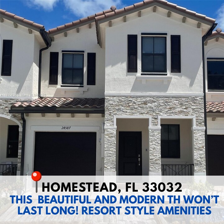 24587 SW 119th Pl in Princeton, FL - Foto de edificio
