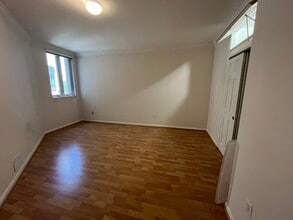 75 Liberty Ave, Unit C11 in Jersey City, NJ - Building Photo - Building Photo