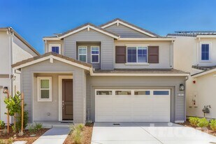 2093 Comstock Ln in Lincoln, CA - Building Photo