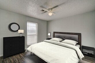 824 SE 14th St in Moore, OK - Building Photo - Building Photo