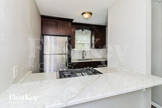 10635 Plantation Bridge Dr in Alpharetta, GA - Building Photo - Building Photo