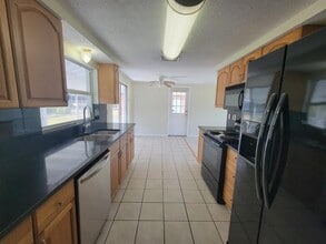 22353 Buffalo Ave in Port Charlotte, FL - Building Photo - Building Photo