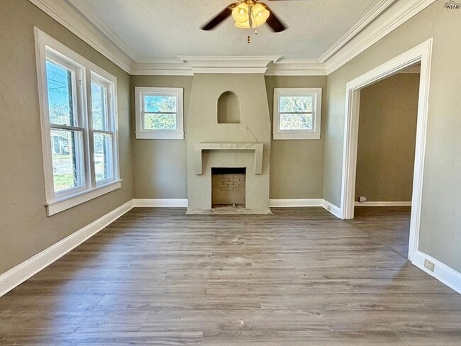 2213 Bridwell St in Wichita Falls, TX - Foto de edificio - Building Photo