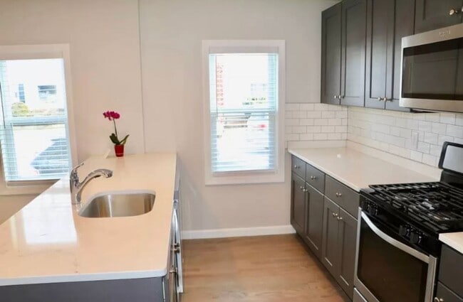 28 Morgan Ave in North Providence, RI - Building Photo - Building Photo