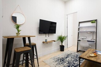 315 E 78th St in New York, NY - Building Photo - Building Photo