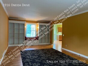 1916 Oneida Dr in Okemos, MI - Building Photo - Building Photo