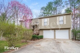 1648 Olde Oak Dr in Lithia Springs, GA - Building Photo
