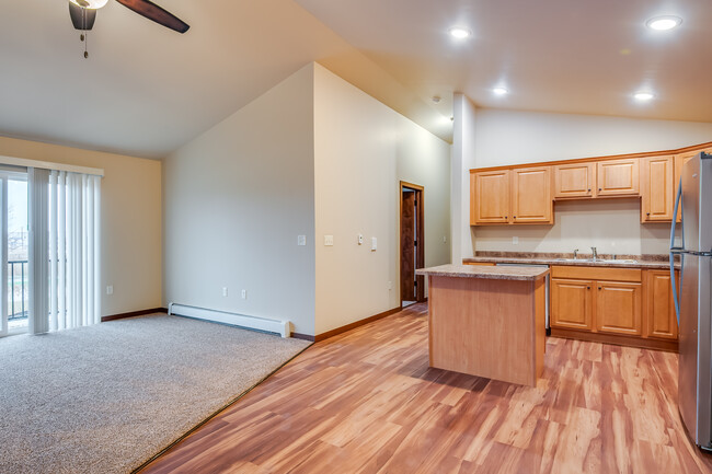 East Mason Apartments in Green Bay, WI - Foto de edificio - Primary Photo