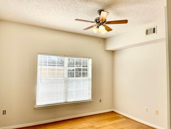 1501 Partin Dr N, Unit # 229 in Niceville, FL - Building Photo - Building Photo