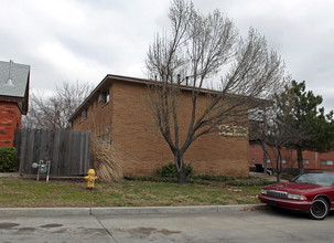 The Southwind Apartments in Tulsa, OK - Building Photo - Building Photo