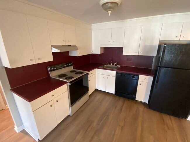 362 Neponset St in Canton, MA - Building Photo - Building Photo