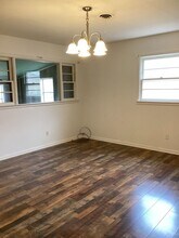 108 Oklahoma Dr in Portales, NM - Building Photo - Building Photo