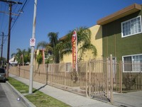 7450 Vineland Ave in Sun Valley, CA - Building Photo - Building Photo