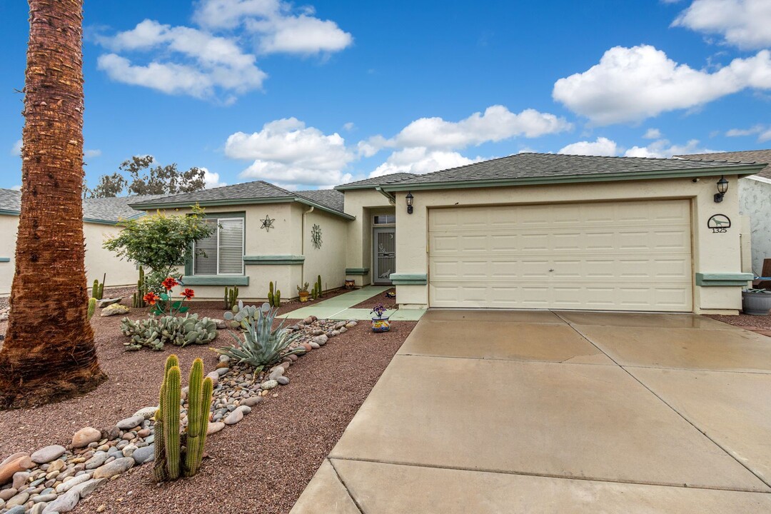 1325 E Autumn Sage Trail in Casa Grande, AZ - Building Photo