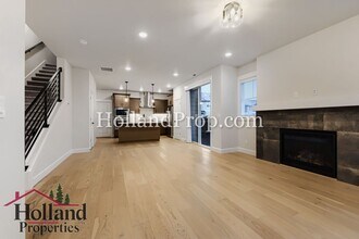 3281 SE Farrow Ln in Hillsboro, OR - Building Photo - Building Photo