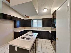 3347 Navajo Pl in Dallas, TX - Building Photo - Building Photo